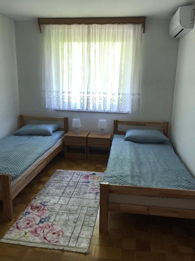 Sobe Lara Apartment Gradacac Ngoại thất bức ảnh