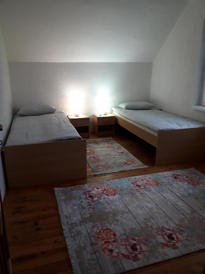 Sobe Lara Apartment Gradacac Ngoại thất bức ảnh